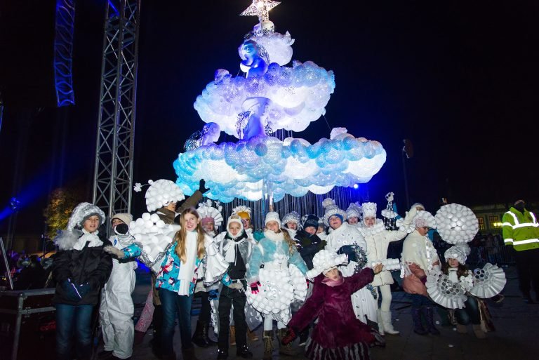 Kalėdinė debesų eglė 26