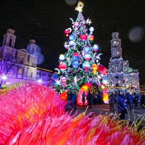 Kalėdinė eglė ,,paslaptinga planeta,,1
