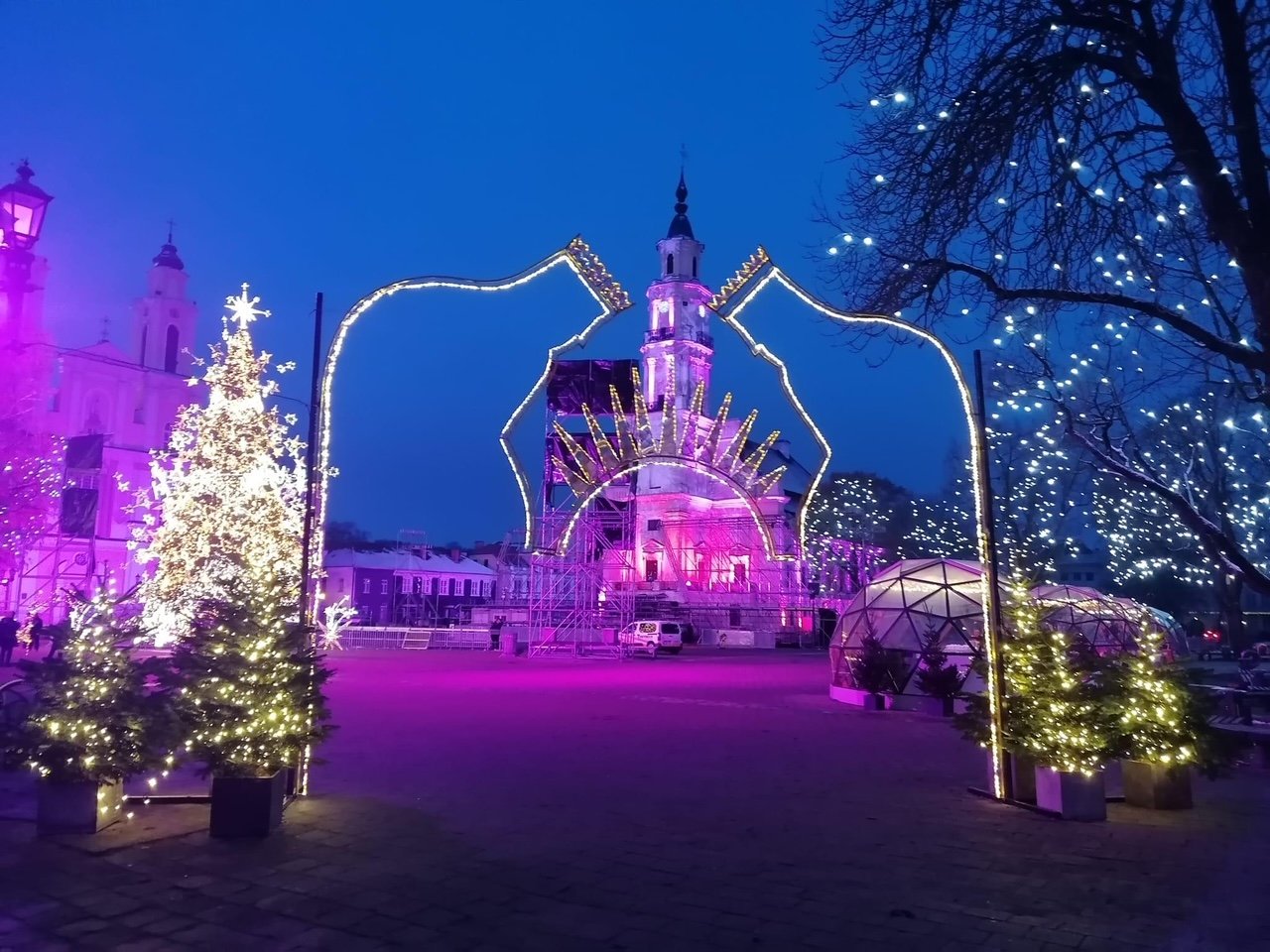 Kalėdinė eglė ,,Žvaigždžių takais,, 8