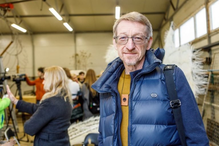 Kviečiame pasidairyti po kauno kalėdų eglės kūrimo dirbtuves 30